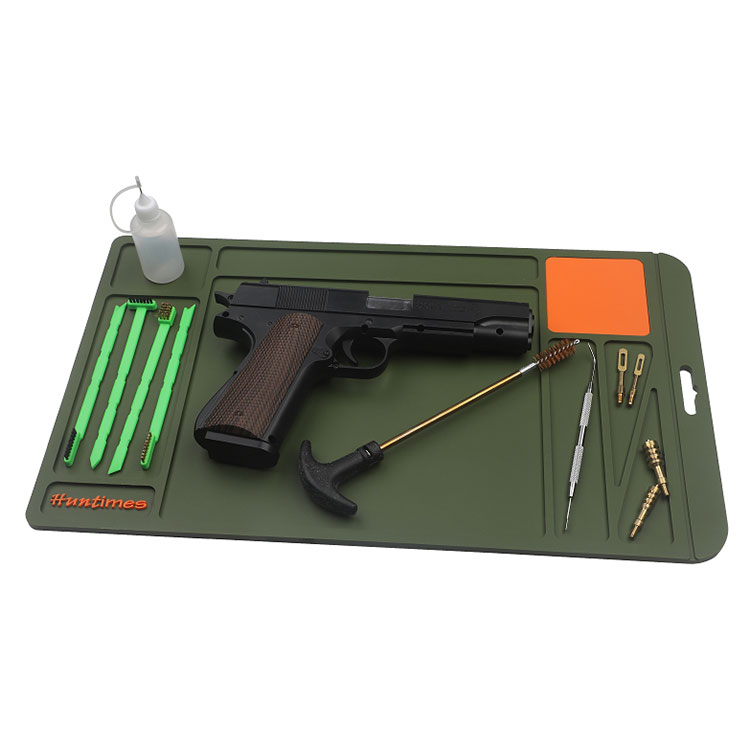 Ang Mahahalagang Paglilinis ng Baril: Protektahan ang Iyong Firearm at Workspace